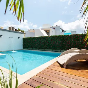  Apartamento 501 En Edificio Vanessa 42 A 5 Min De La 5ta Y Playa México